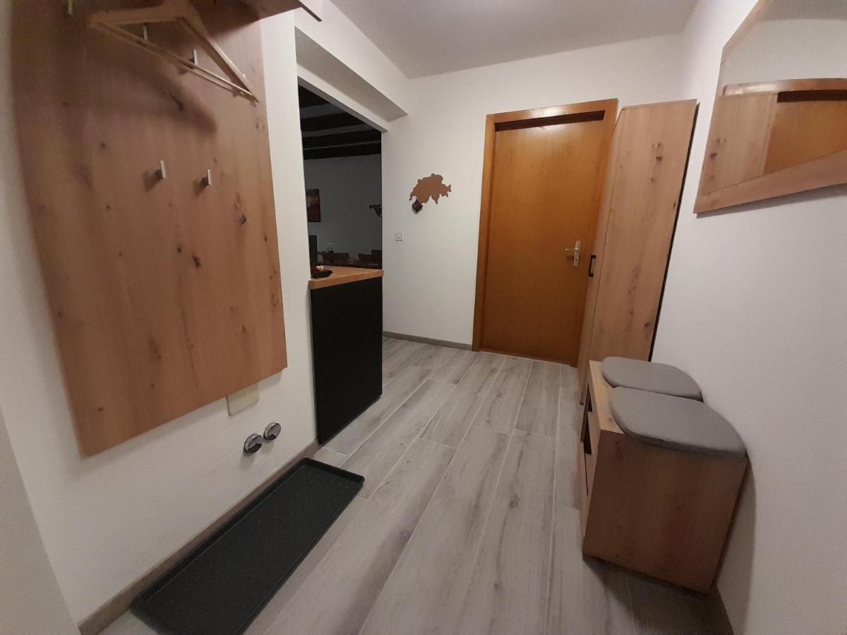Studio Chez Un Vigneron Au Village Au 2Eme Etage Sans Ascenseur Villeneuve Exterior foto